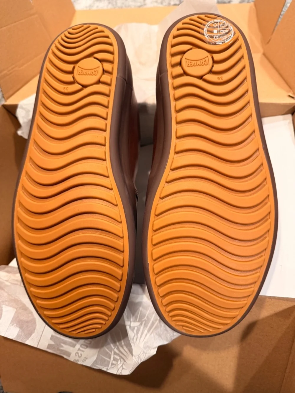 Men’s Camper size US 6.5 shoe
